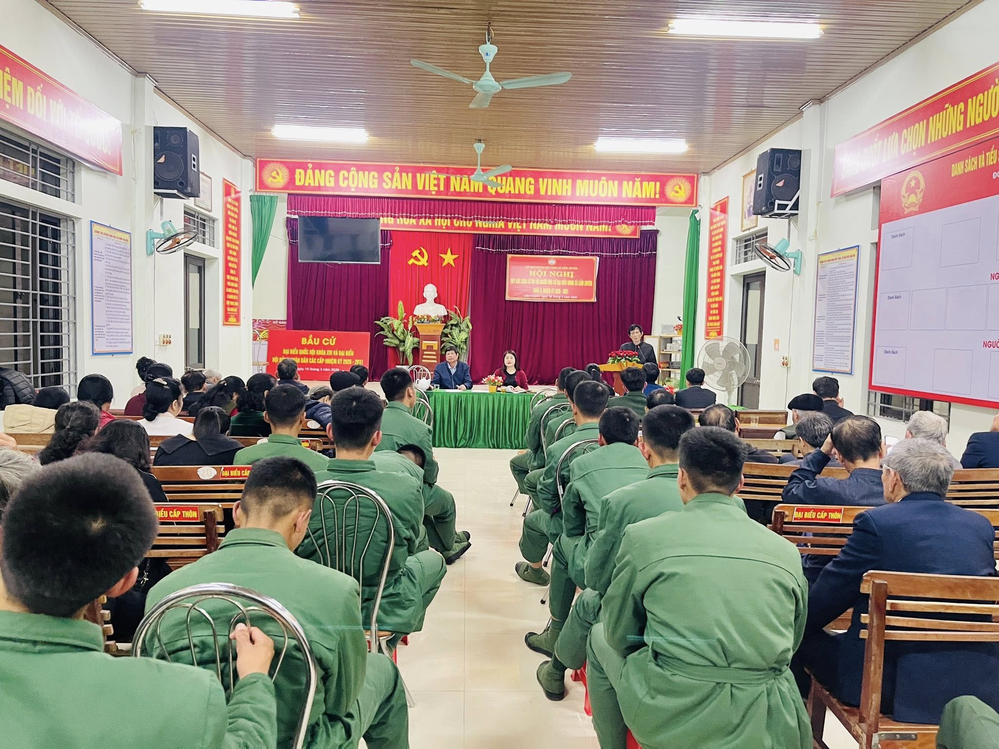 Đơn vị bầu cử số 2 tổ chức hoàn thành Hội nghị tiếp xúc cử tri, vận động bầu cử đại biểu HĐND xã Cẩm Xuyên nhiệm kỳ 2026–2031