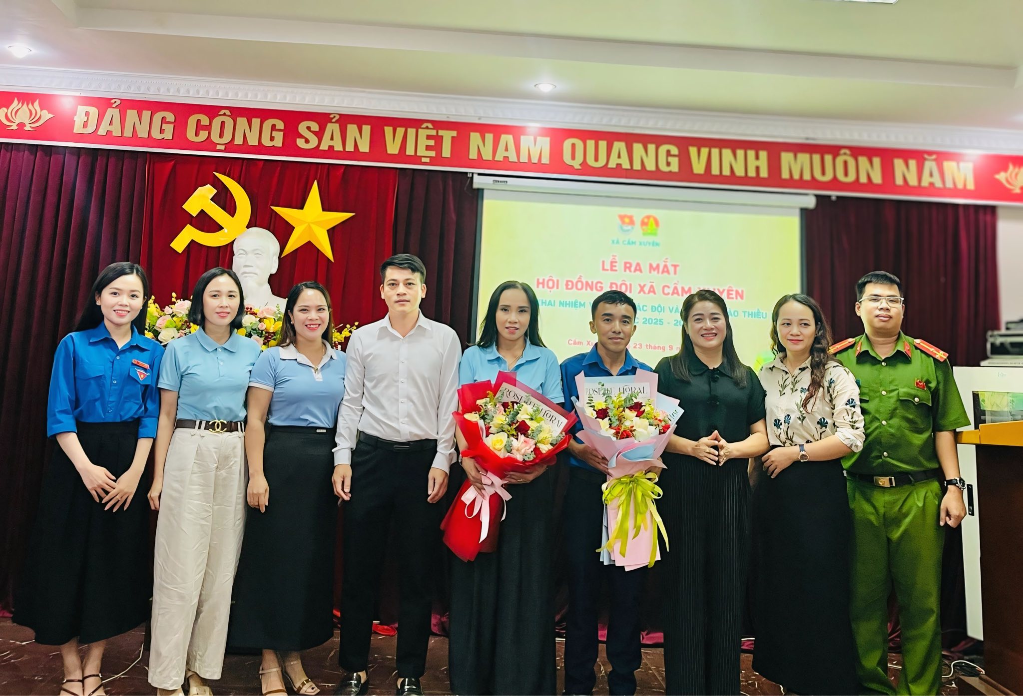 Hội nghị công bố quyết định thành lập Hội Đồng đội Thiếu niên Tiền phong Hồ Chí Minh xã Cẩm Xuyên
