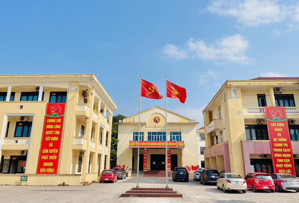 Xã Cẩm Xuyên đẩy mạnh công tác tuyên truyền, tạo khí thế thi đua sôi nổi hướng tới đại hội XIV của Đảng và ngày Bầu cử Đại biểu Quốc hội, HĐND các cấp nhiệm kỳ 2026–2031