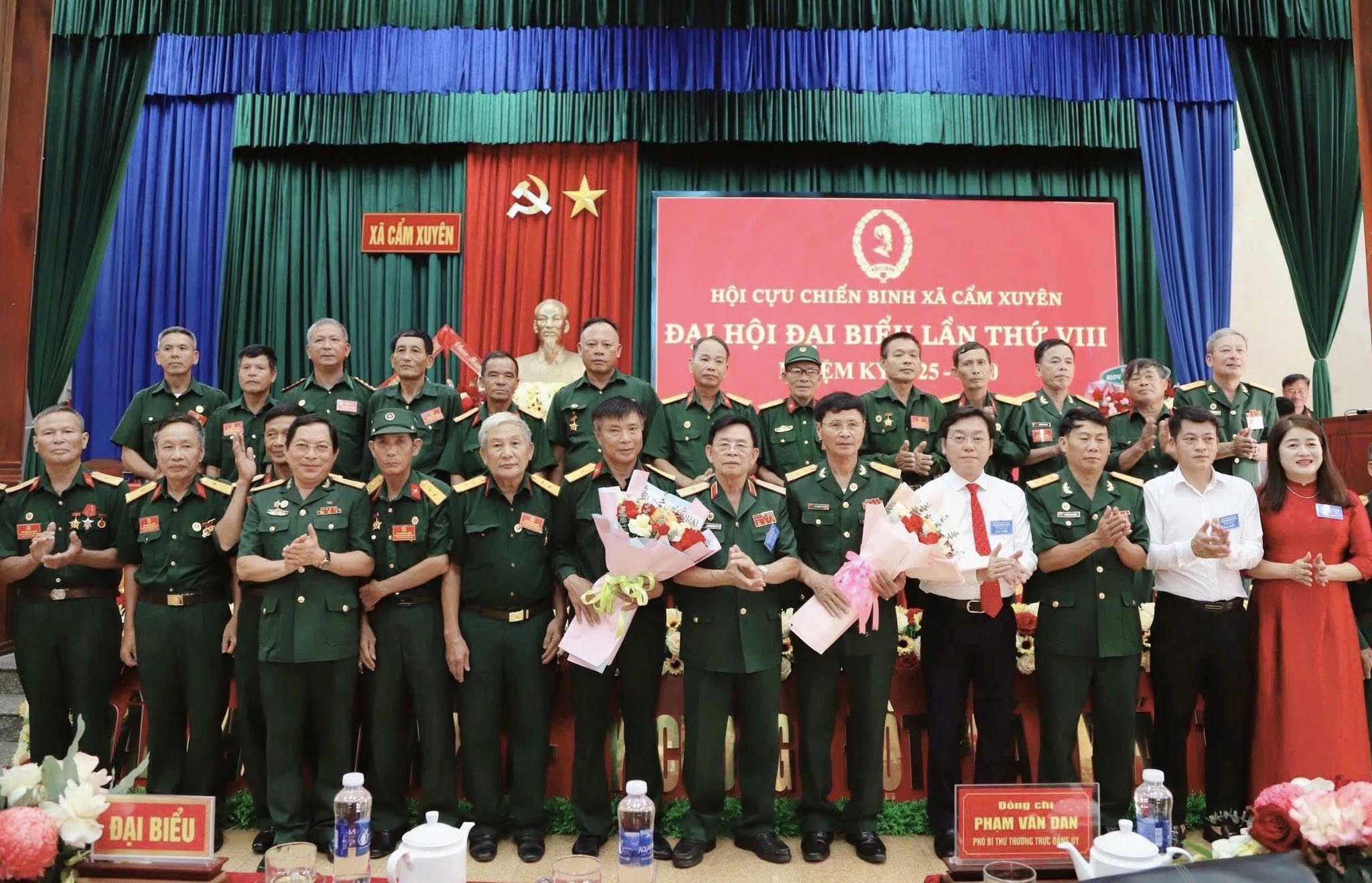 Hội Cựu chiến binh xã Cẩm Xuyên Trung thành - Đoàn kết - Gương mẫu đổi mới xây dựng hội trong sạch vững mạnh.