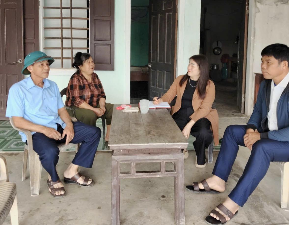 Ủy ban MTTQ xã Cẩm Xuyên rà soát, phúc tra hộ nghèo năm 2025 đảm bảo khách quan – minh bạch – chính xác 