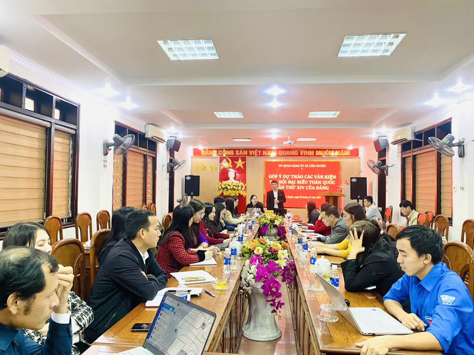 Xã Cẩm Xuyên triển khai góp ý dự thảo các văn kiện trình Đại hội Đại biểu toàn quốc lần thứ XIV của đảng 