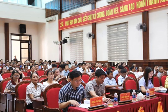 Ủy ban MTTQ Việt Nam xã Cẩm Xuyên tổ chức hội nghị quán triệt các nghị quyết của Trung ương và thông báo nhanh kết quả Đại hội đại biểu toàn quốc MTTQ Việt Nam lần thứ XI, nhiệm kỳ 2026 - 2031.