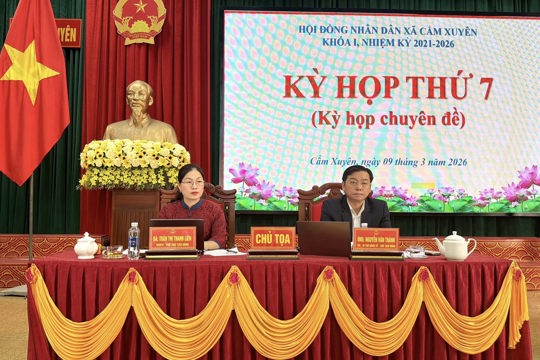 Cẩm Xuyên tổ chức kỳ họp thứ 7, khóa I, nhiệm kỳ 2021–2026. 