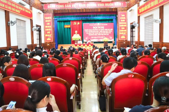 Xã Cẩm Xuyên tổ chức hội nghị quán triệt chủ trương và dự thảo đề án sắp xếp các cơ sở giáo dục trên địa bàn