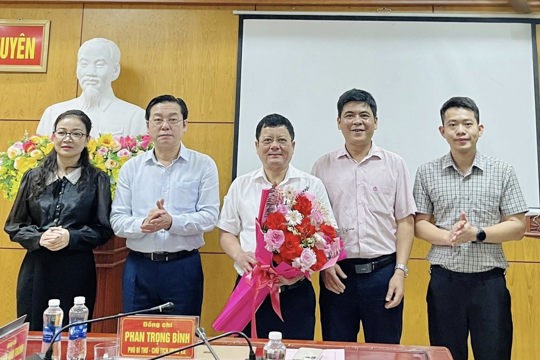 Phiên họp thứ nhất năm 2026 Ban đại diện Hội đồng quản trị Ngân hàng chính sách (NHCSXH) xã Cẩm Xuyên tổ chức thành công