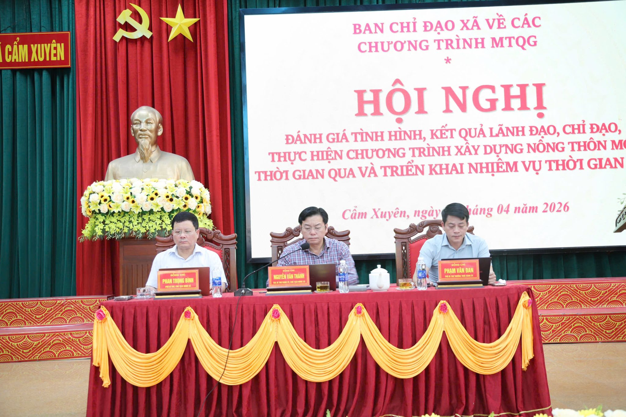 Xã Cẩm Xuyên hội nghị đánh giá kết quả xây dựng nông thôn mới, triển khai nhiệm vụ thời gian tới.