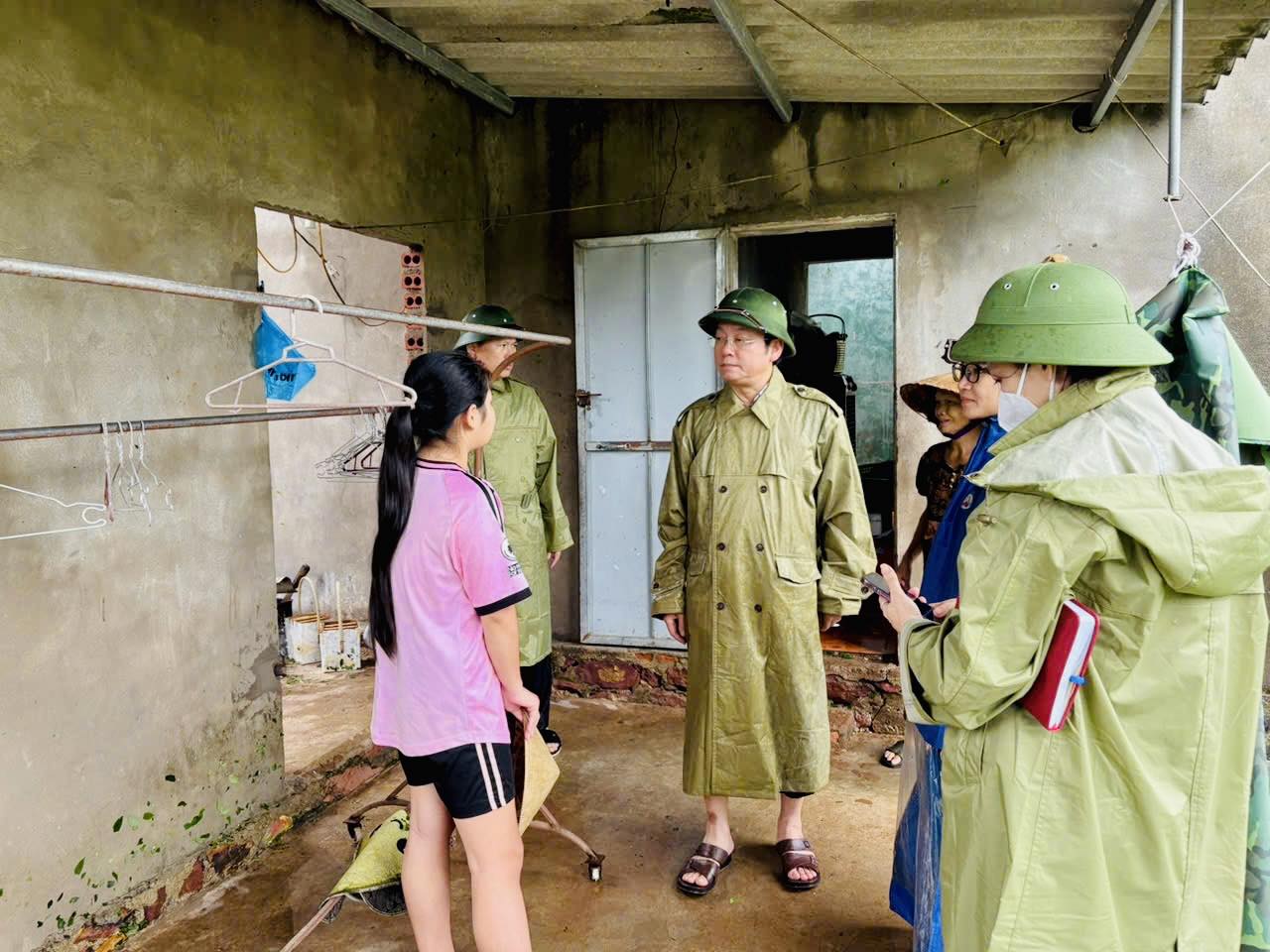 Công tác khắc phục hậu quả sau bão số 5 (Kajiki) của xã Cẩm Xuyên  
