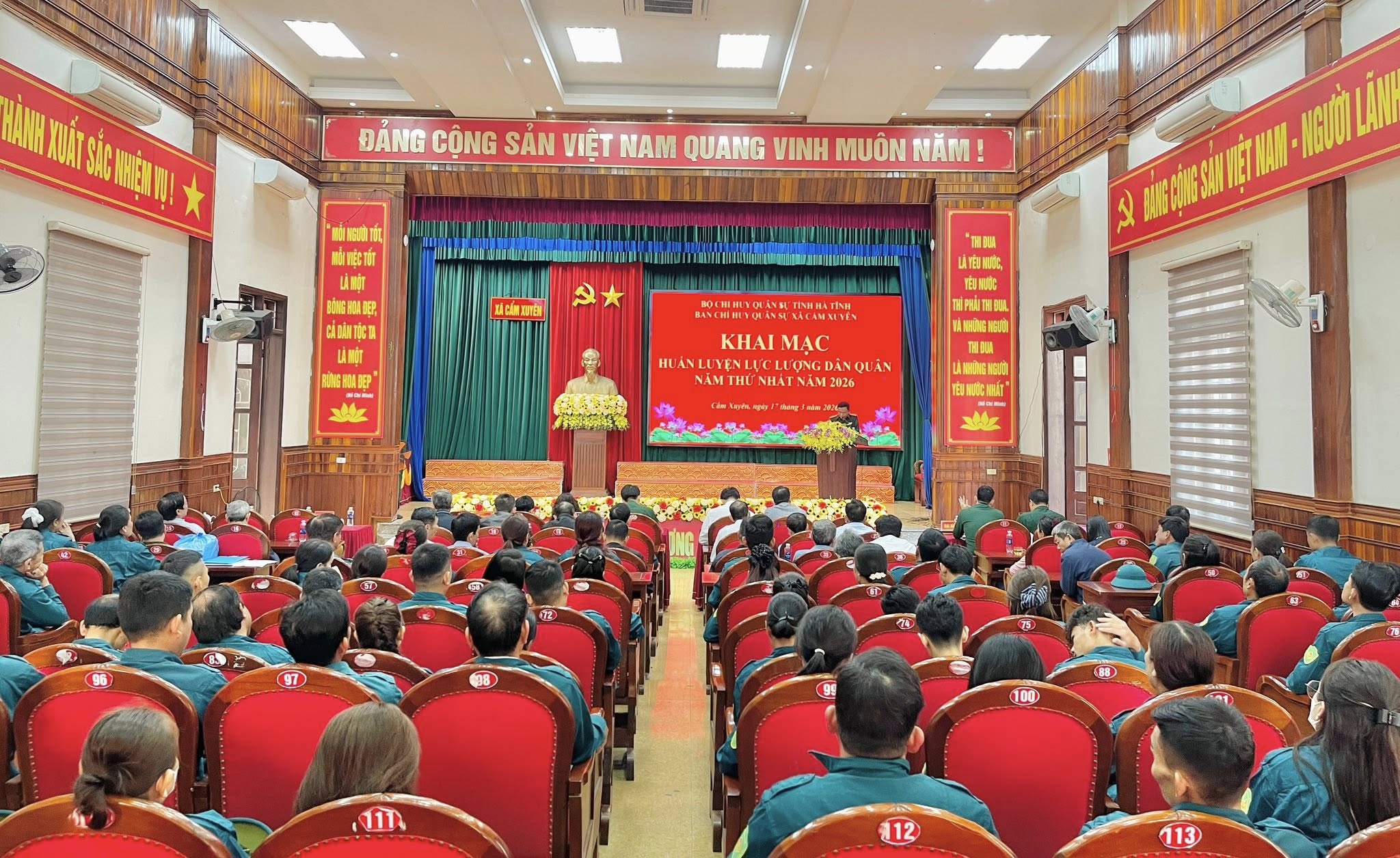 Xã Cẩm Xuyên khai mạc huấn luyện lực lượng dân quân năm thứ nhất năm 2026