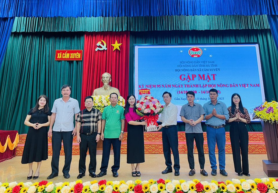 Hội Nông dân xã Cẩm Xuyên long trọng tổ chức Kỷ niệm 95 năm thành lập Hội Nông dân Việt Nam (14/10/1930 – 14/10/2025) 