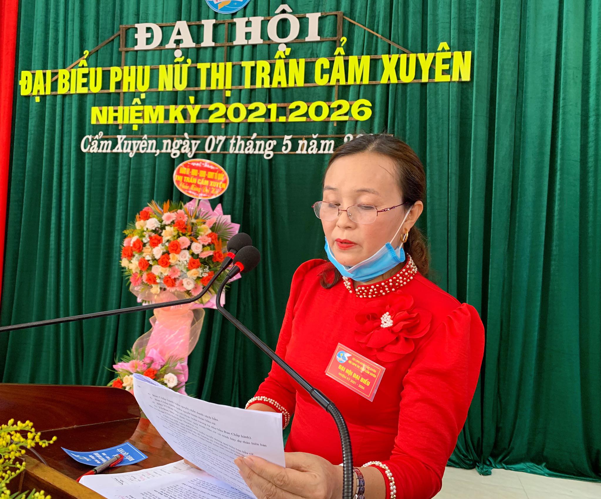 Phu nu cam xuyen4