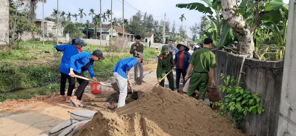 Phối hợp CA tỉnh và huyện xây bồn hoa tại thôn Lai Trung